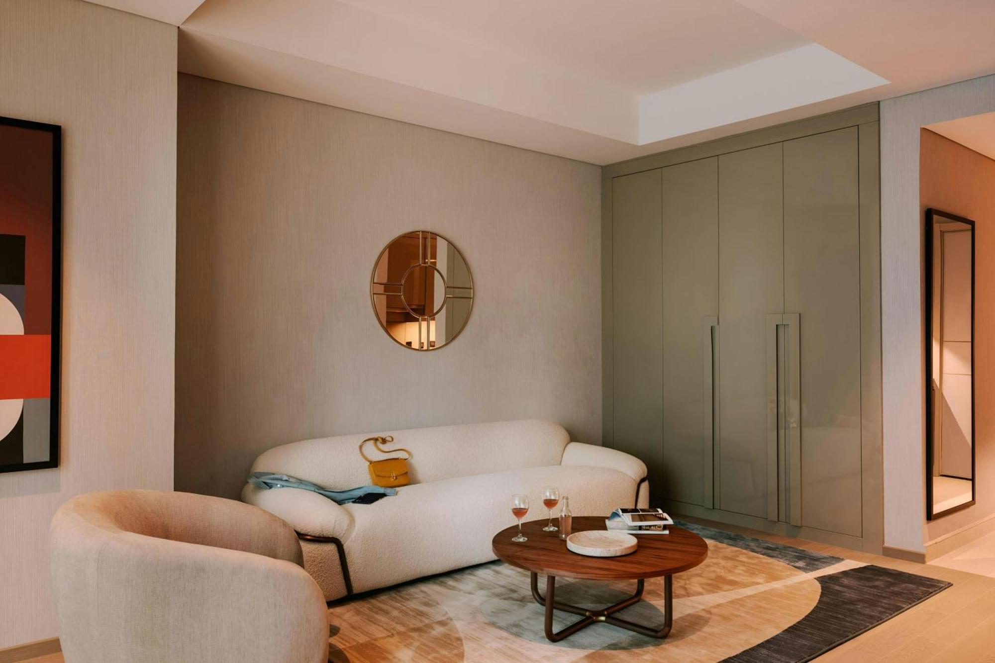 Sonder Business Bay 4*